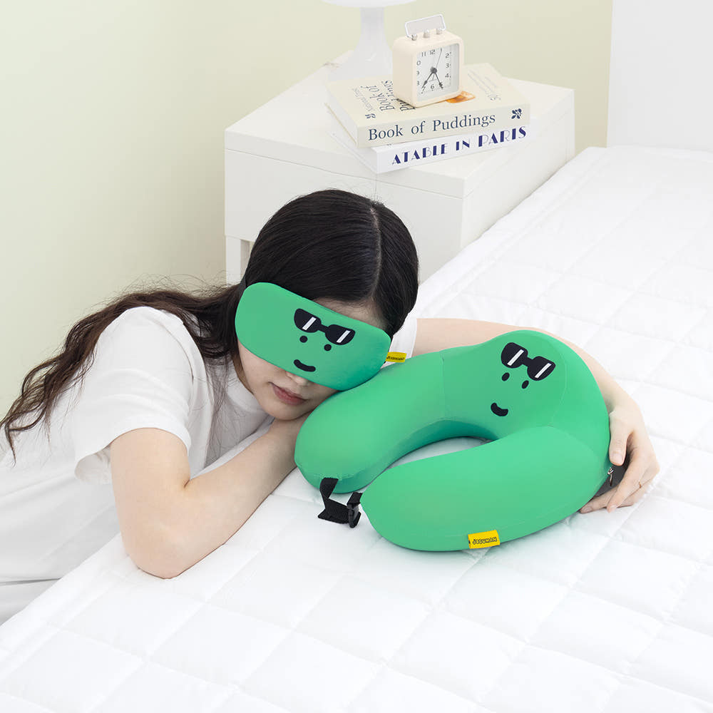 Line Friends: Joguman - Memory Foam Neck Pillow