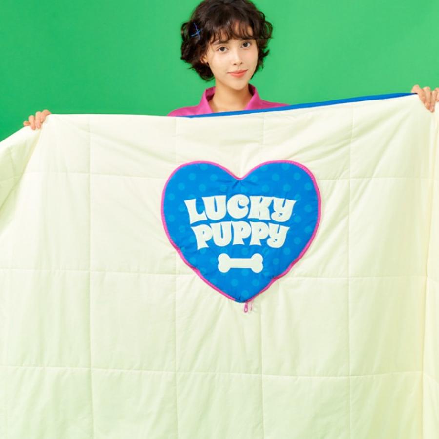 Wiggle Wiggle - Frilled Cushion Blanket (Lucky Puppy Heart)