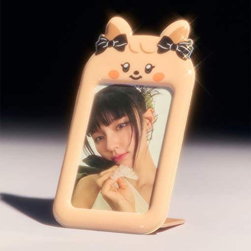 Line Friends - (G)I-DLE Minini PVC Photocard Holder Stand - Line Friends - Photocard Holder Stand - Harumio