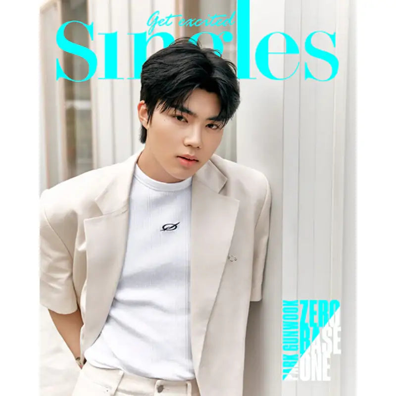 Singles - Magazine - The Book Company - Magazine - Harumio