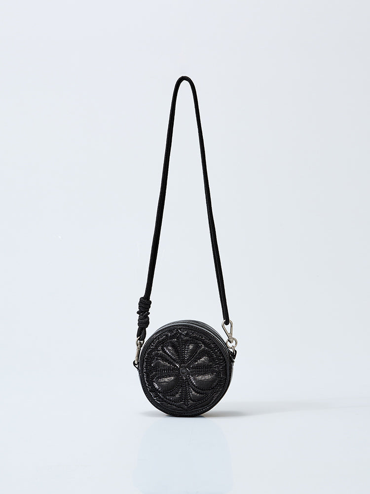Designed as part of the exclusive aespa x Coller collaboration, this compact keyring bag combines functionality with collectible appeal.