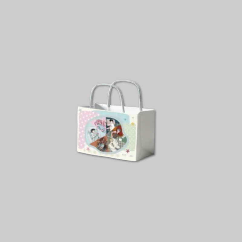 Complete your collection with the official Alien Stage: Day &amp; Night Dreaming Hours – Paper Bag.
