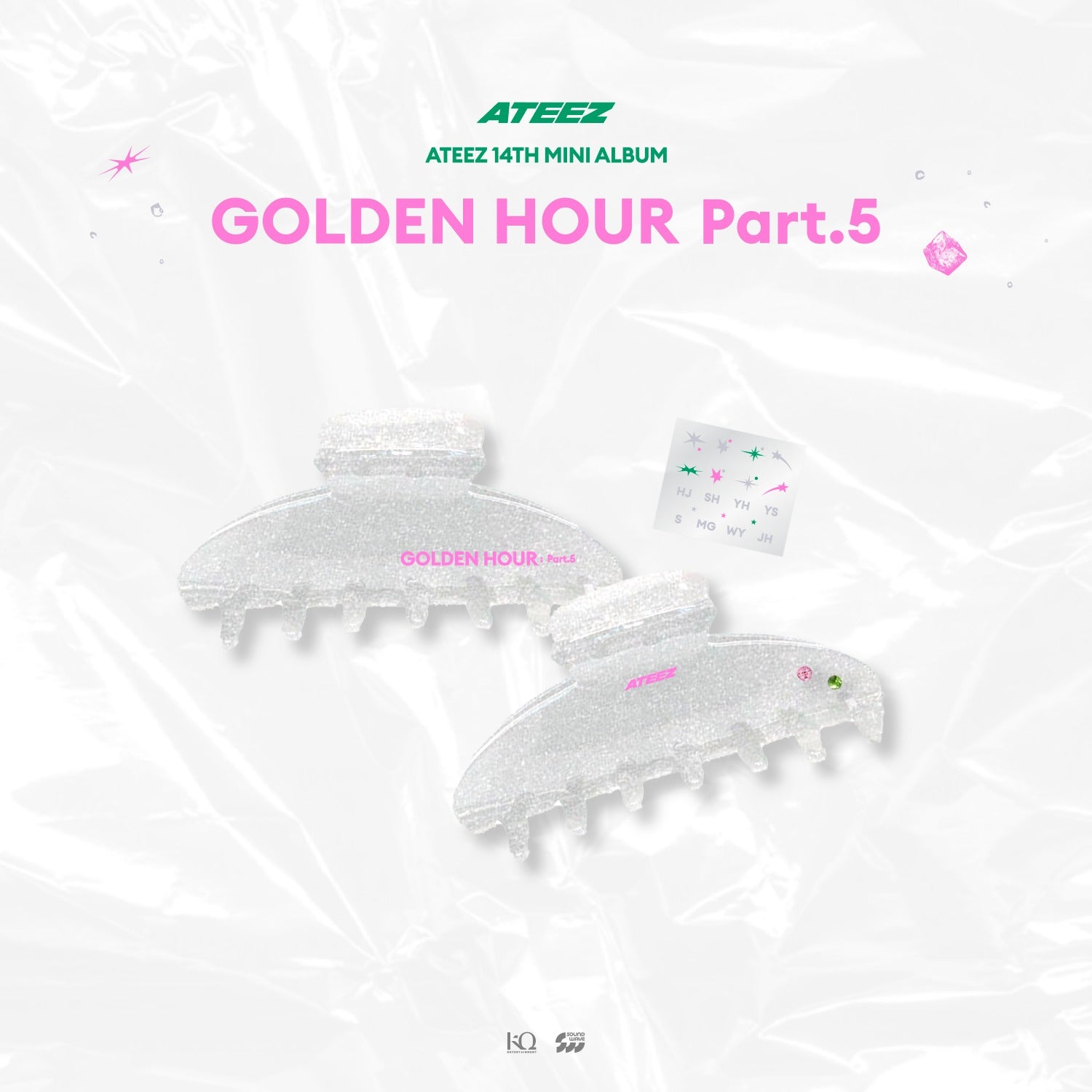Inspired by the GOLDEN HOUR collection, this collectible hair clip combines functionality with an elegant design.