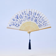 Created as part of the BT21: K-Jar collection, this collectible folding fan features charming BT21 character artwork and themed designs. 
