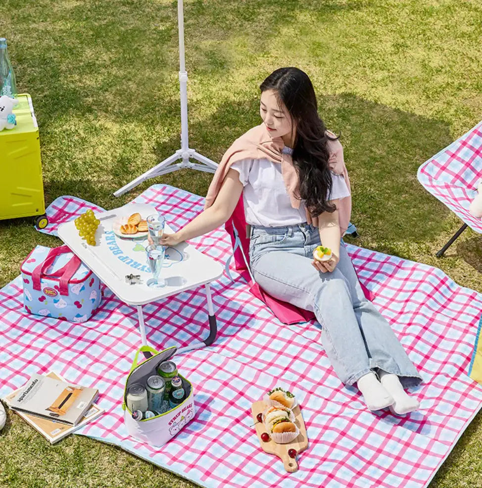 Butter - PikPik Mat - Modern House - Picnic Mat - Harumio
