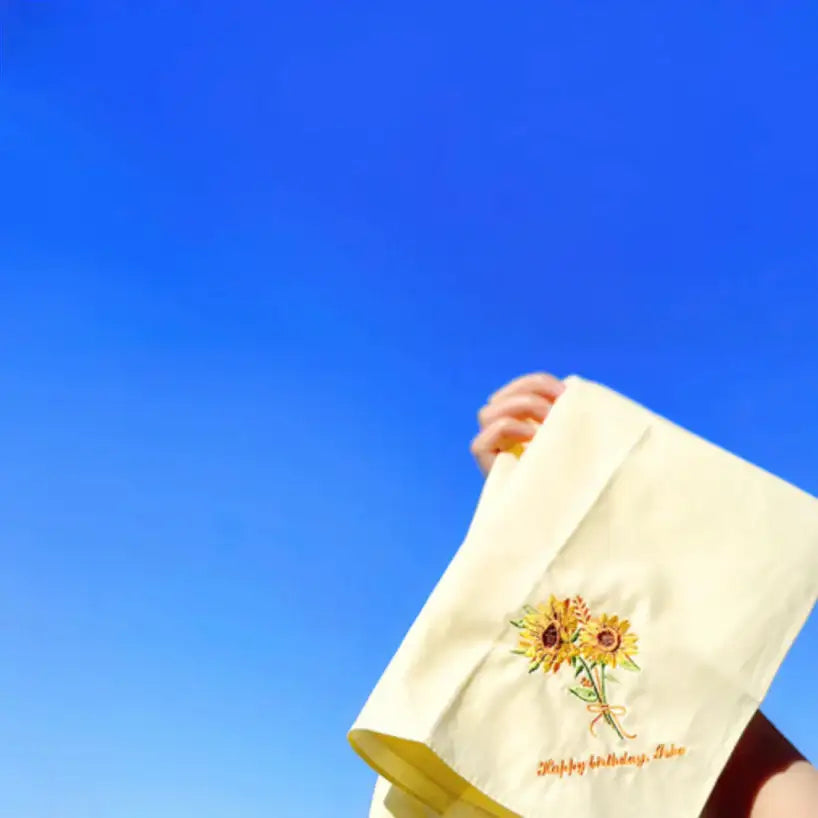 How to Win My Husband Over - Ru-Iz's Embroidered Handkerchief Set - KWSTORE - Handkerchief - Harumio