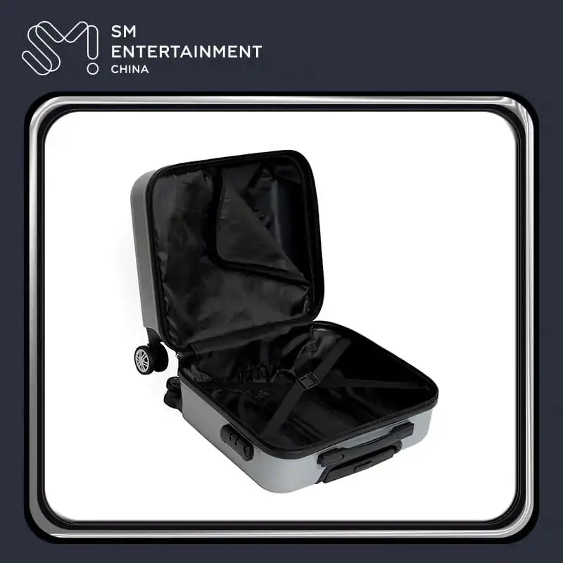 aespa - The 1st Album Armageddon MD 16-inch Luggage - SM Entertainment - Merchandise - Harumio