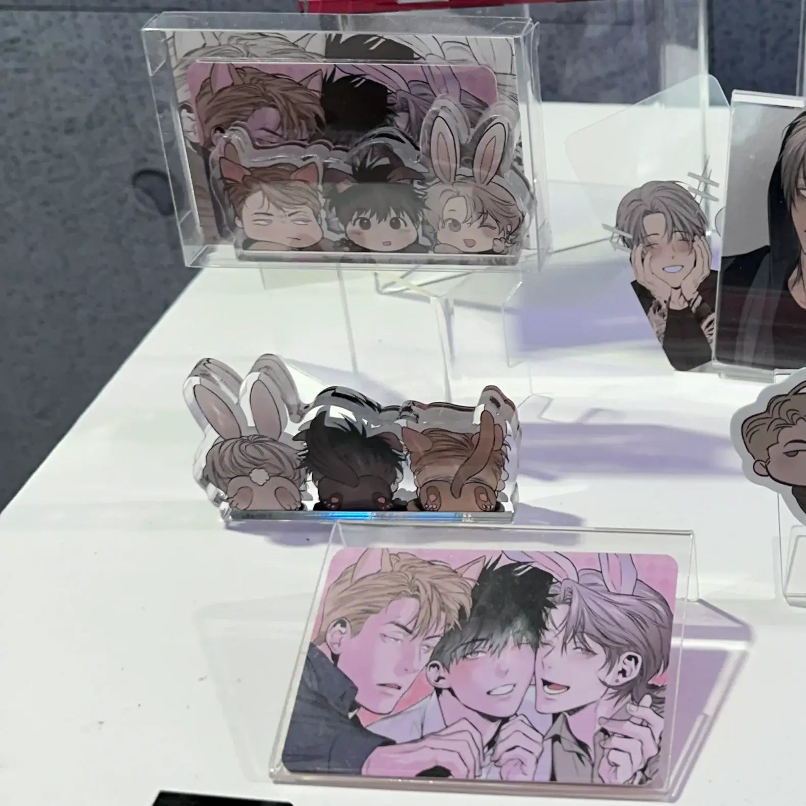TEAM LEZHIN Pop-up Store - Legs that Won't Walk Acrylic Block - Lezhin - Acrylic Frame - Harumio