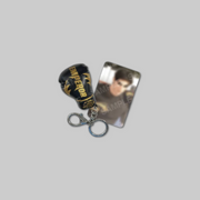 Add a bold collectible to your Jinx Pop-Up collection with the Jae Kyung Boxing Glove Keyring.