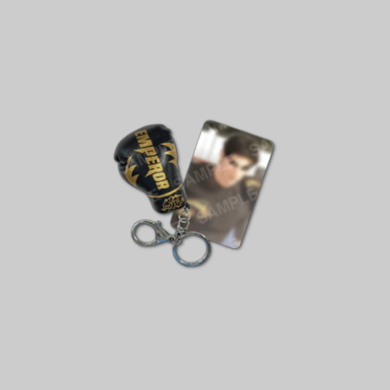 Add a bold collectible to your Jinx Pop-Up collection with the Jae Kyung Boxing Glove Keyring.