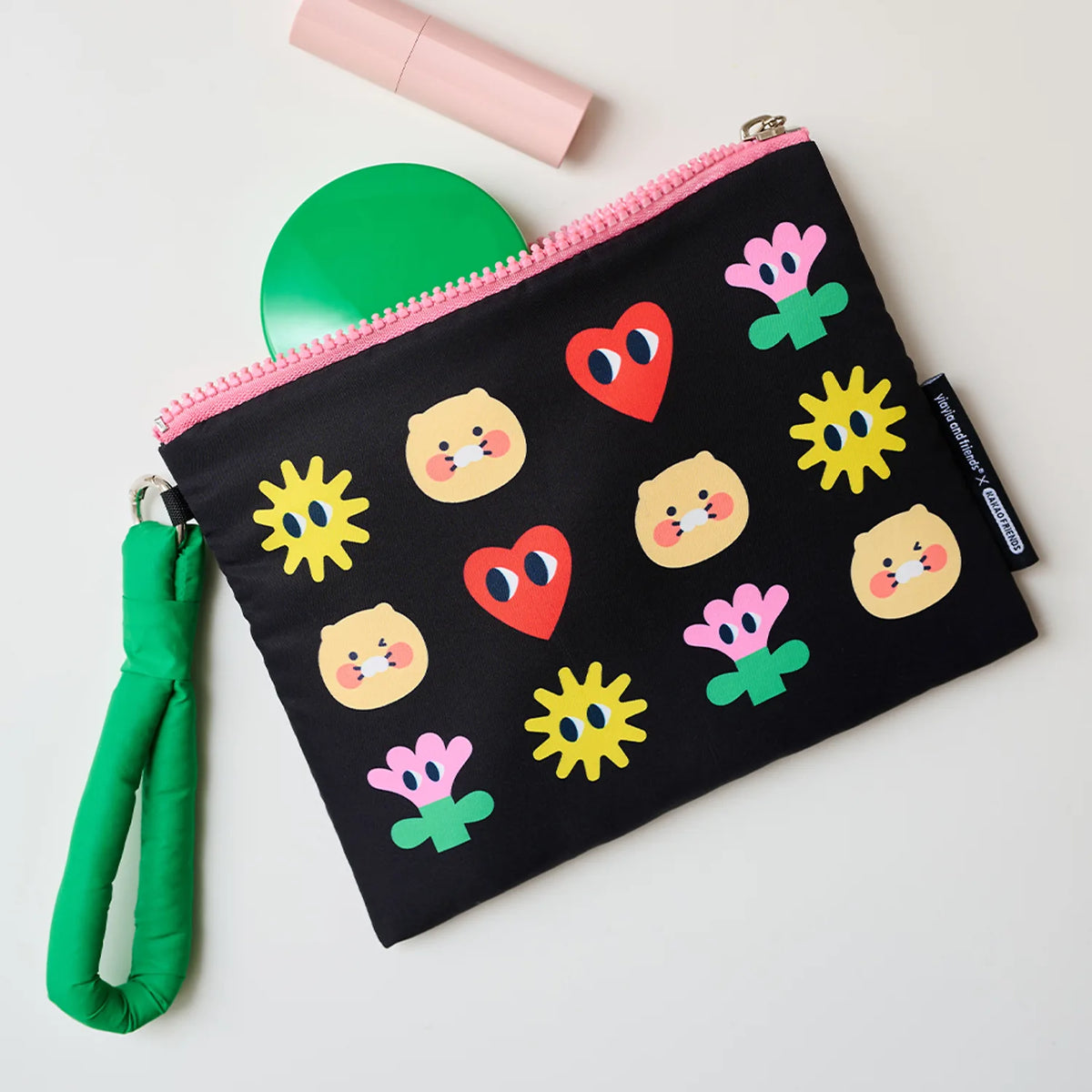 Keep your everyday essentials organized with the Kakao Friends x Yiayia and Friends - Chunsik Pouch.