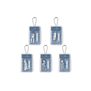 This collectible photo keyring features exclusive member visuals from the PUREFLOW collection.