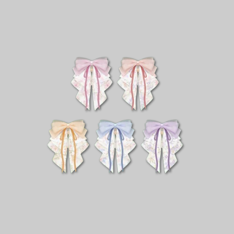 Complete your look with the official Love and Deepspace: What Spring Does to Flowers – Hair Claw Clip.