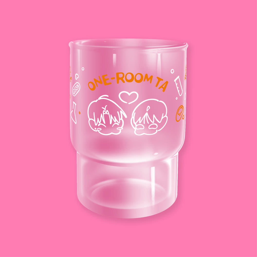 Add a stylish touch to your everyday drinkware collection with the Studio Glass Cup from One-Room TA.
