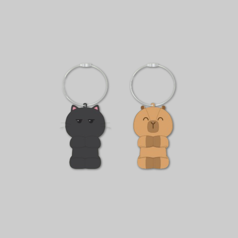 Created for the Red Thread Quest Pop-Up Store, this collectible cord winder keyring features exclusive character artwork inspired by the series.