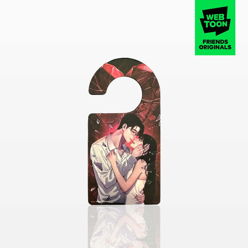 Inspired by the captivating manhwa series, this collectible fragrance tag features official character artwork paired with a refreshing scent.