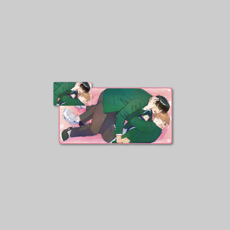 Bring the Spinach Bouquet x Mofun collaboration to your workspace with the Desk Pad.