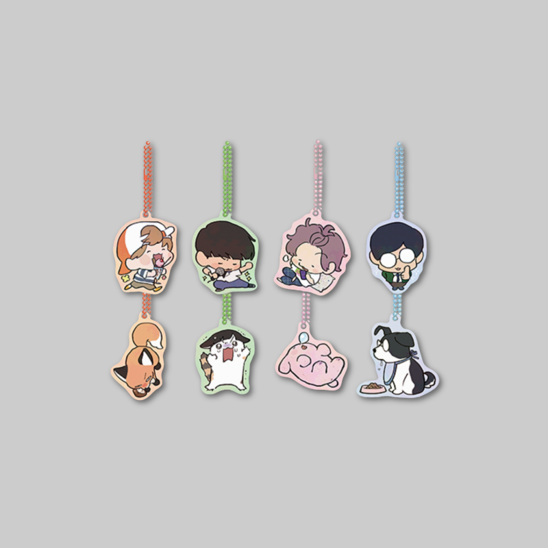 Add a surprise collectible to your everyday accessories with the Spinach Bouquet x Mofun Keyring (Random).