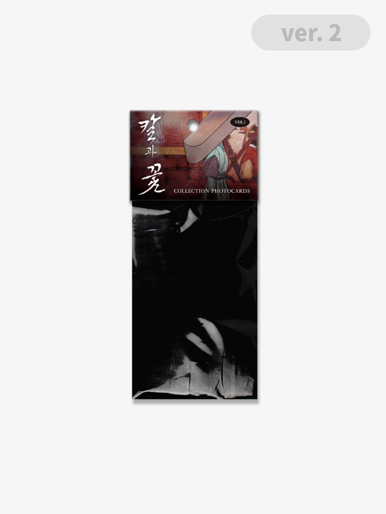 Inspired by the beloved manhwa series, this collectible photocard features official character artwork printed in vibrant colors and sharp detail.