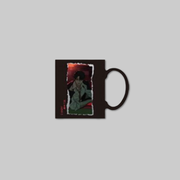 Enjoy your favorite drinks with a little bit of magic using the Tears on a Withered Flower – Changing Temperature Mug. 