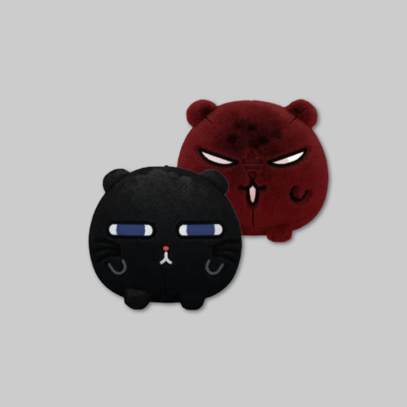 Inspired by the exclusive collaboration between Two Tigers Too Close and BeOn Annex, this plush doll features a charming dumpling-themed design based on the series' characters.