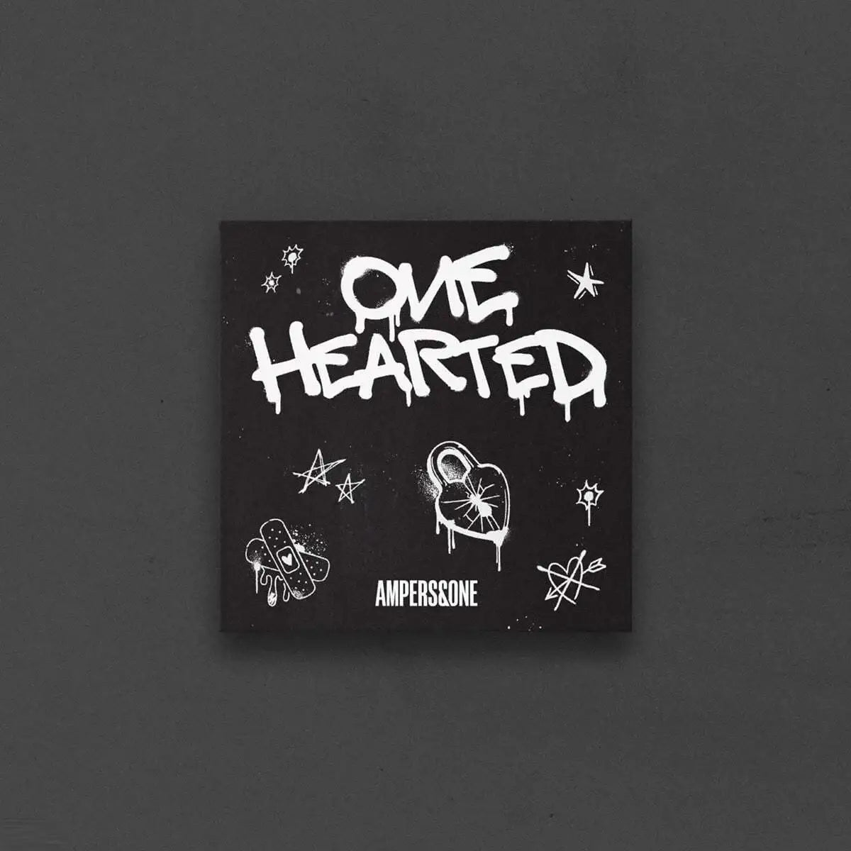 AMPERS&ONE - One Hearted : 2nd Single Album (Postcard Version) - FnC Entertainment - Album - Harumio