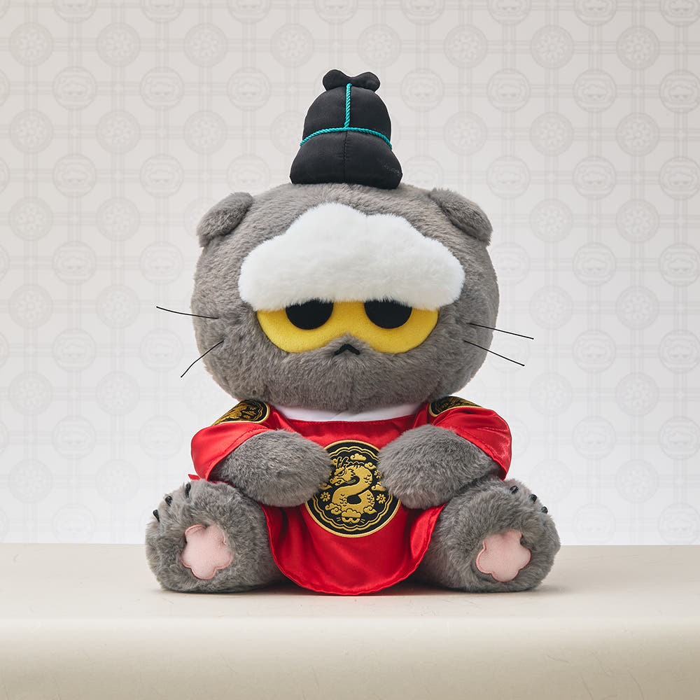 This charming medium-sized doll features the lovable character design from the Zo & Friends K-Edition collection. Made for cuddling, displaying, and collecting