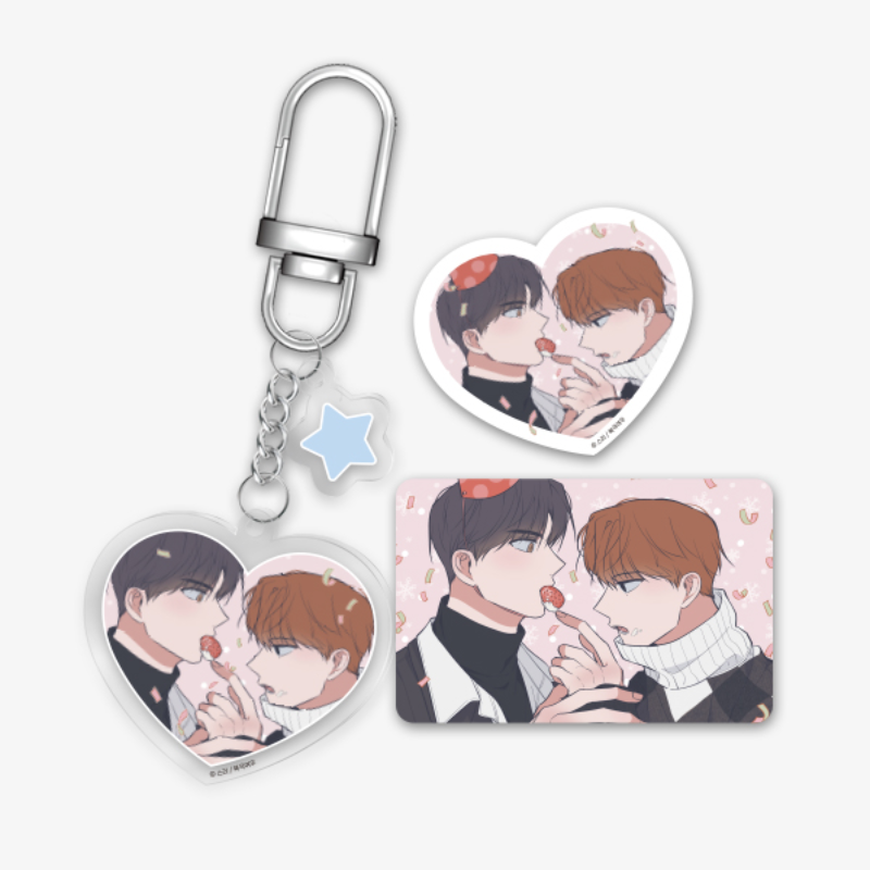 Between the Stars: Hyesung - Heart Acrylic Keychain Set