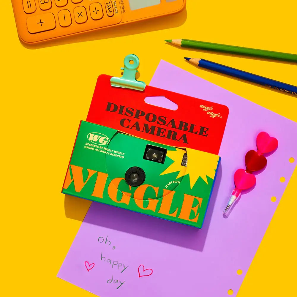Wiggle Wiggle - Disposable Camera - Wiggle Wiggle - Camera - Harumio