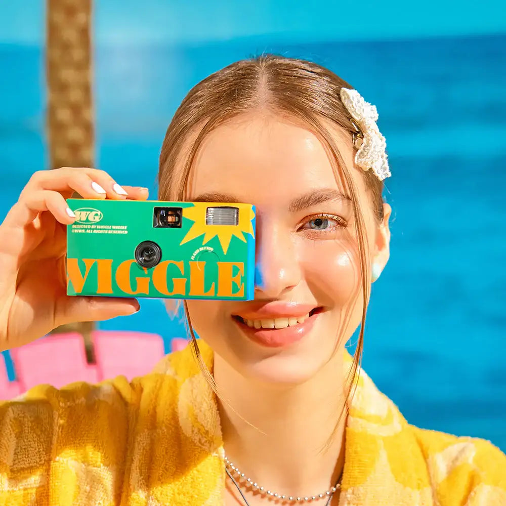 Wiggle Wiggle - Disposable Camera - Wiggle Wiggle - Camera - Harumio