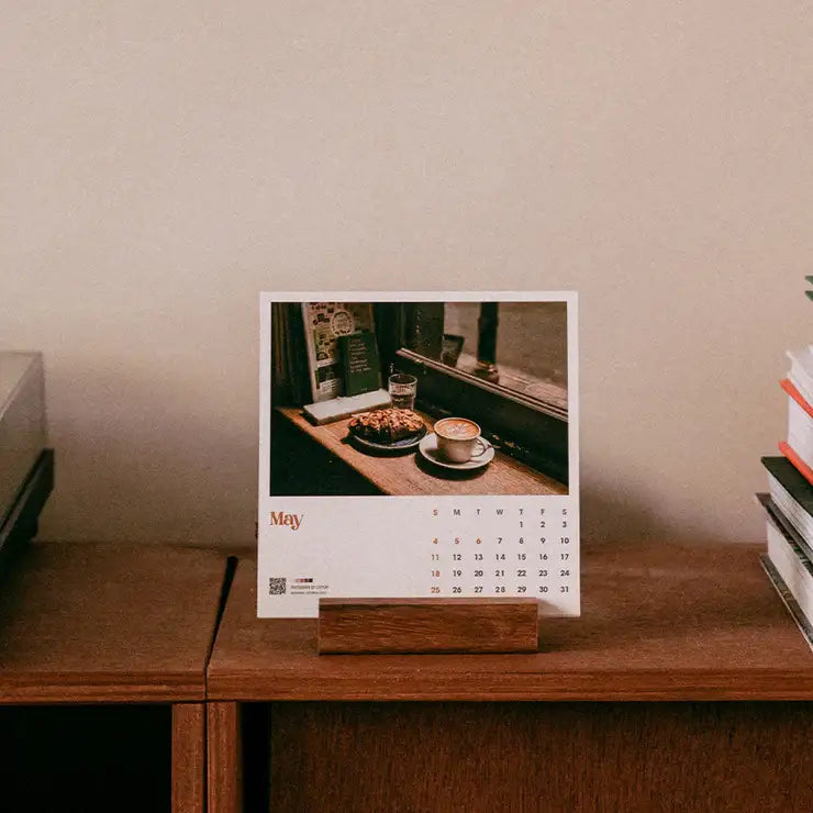 Lee Play - 2025 Desk Calendar - Marpple Shop - Calendar - Harumio