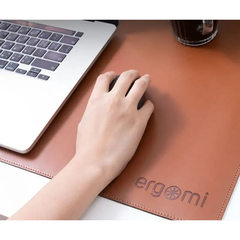 Wadiz x ergomi - Desk Mat - Wadiz x ergomi - Mouse Pad - Harumio