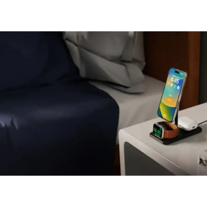 Wadiz x DK Store - HiRise 3 Deluxe MagSafe 3 in 1 Charger - Wadiz x DK Store - Wireless Charger - Harumio