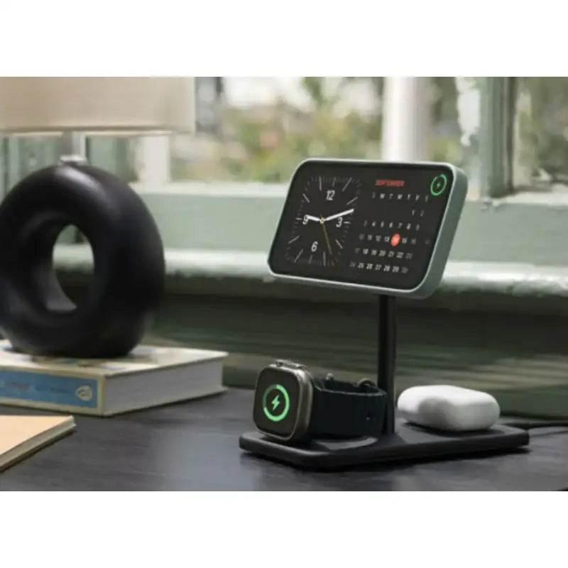 Wadiz x DK Store - HiRise 3 Deluxe MagSafe 3 in 1 Charger - Wadiz x DK Store - Wireless Charger - Harumio