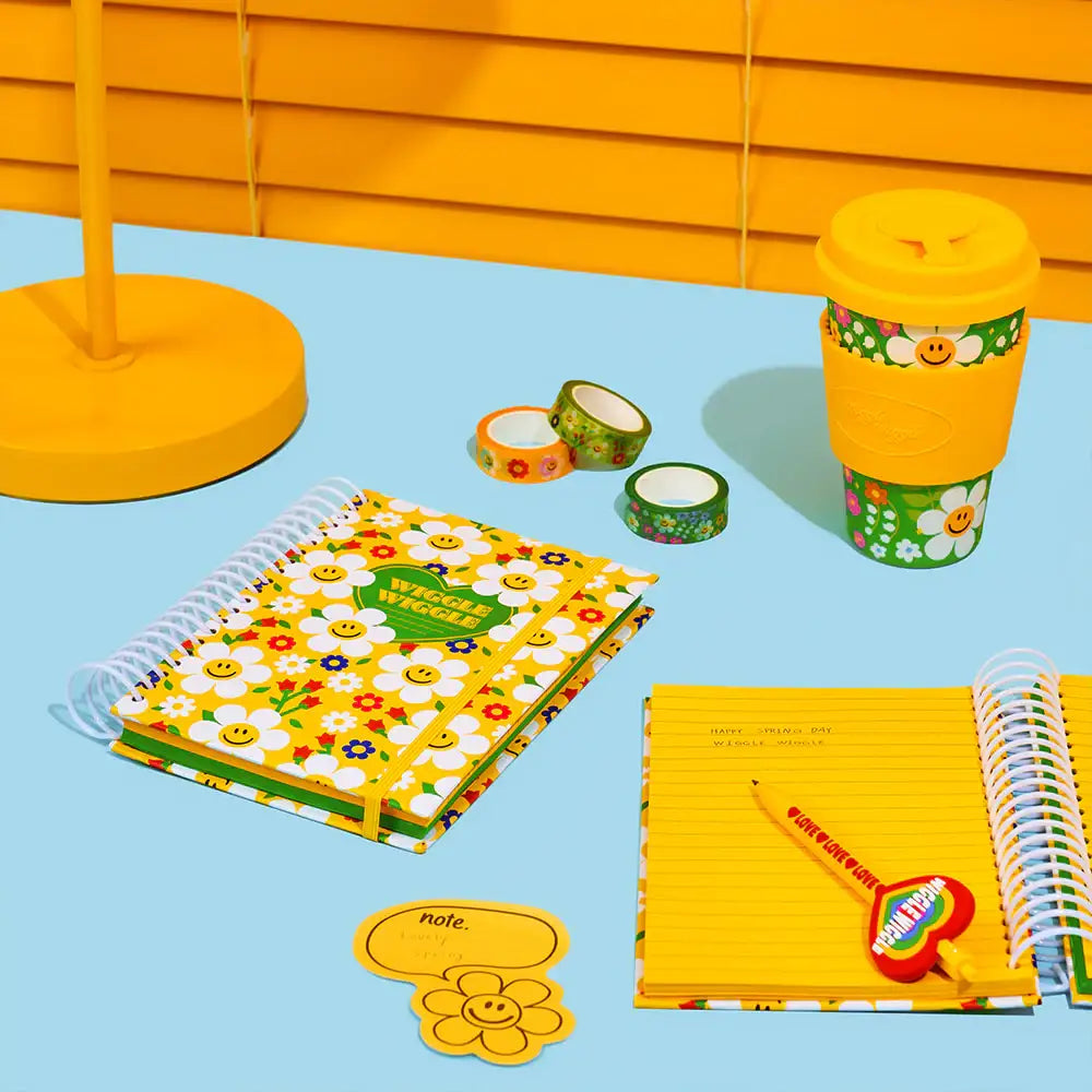 Wiggle Wiggle - Hardcover Spring Garden Notebook - Wiggle Wiggle - Notebook - Harumio