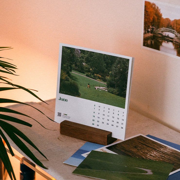 Lee Play - 2025 Desk Calendar - Marpple Shop - Calendar - Harumio