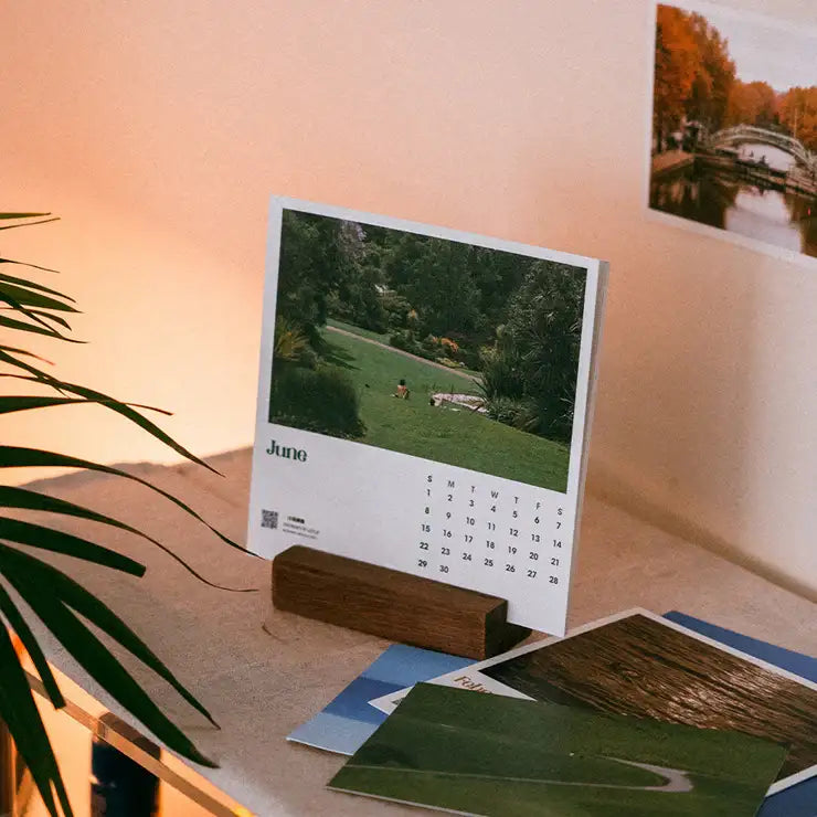 Lee Play - 2025 Desk Calendar - Marpple Shop - Calendar - Harumio