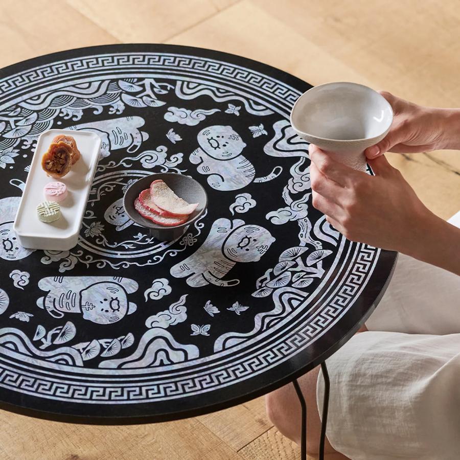 Kakao Friends - Horang Choon Mother-of-Pearl Pattern Table