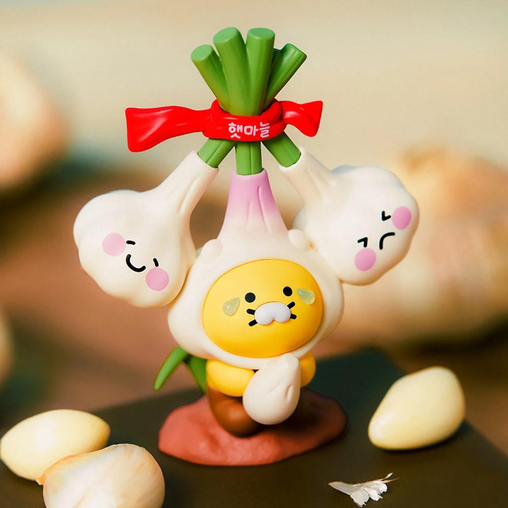 Kakao Friends - K-Food Garlic Mini Figure (Choonsik)