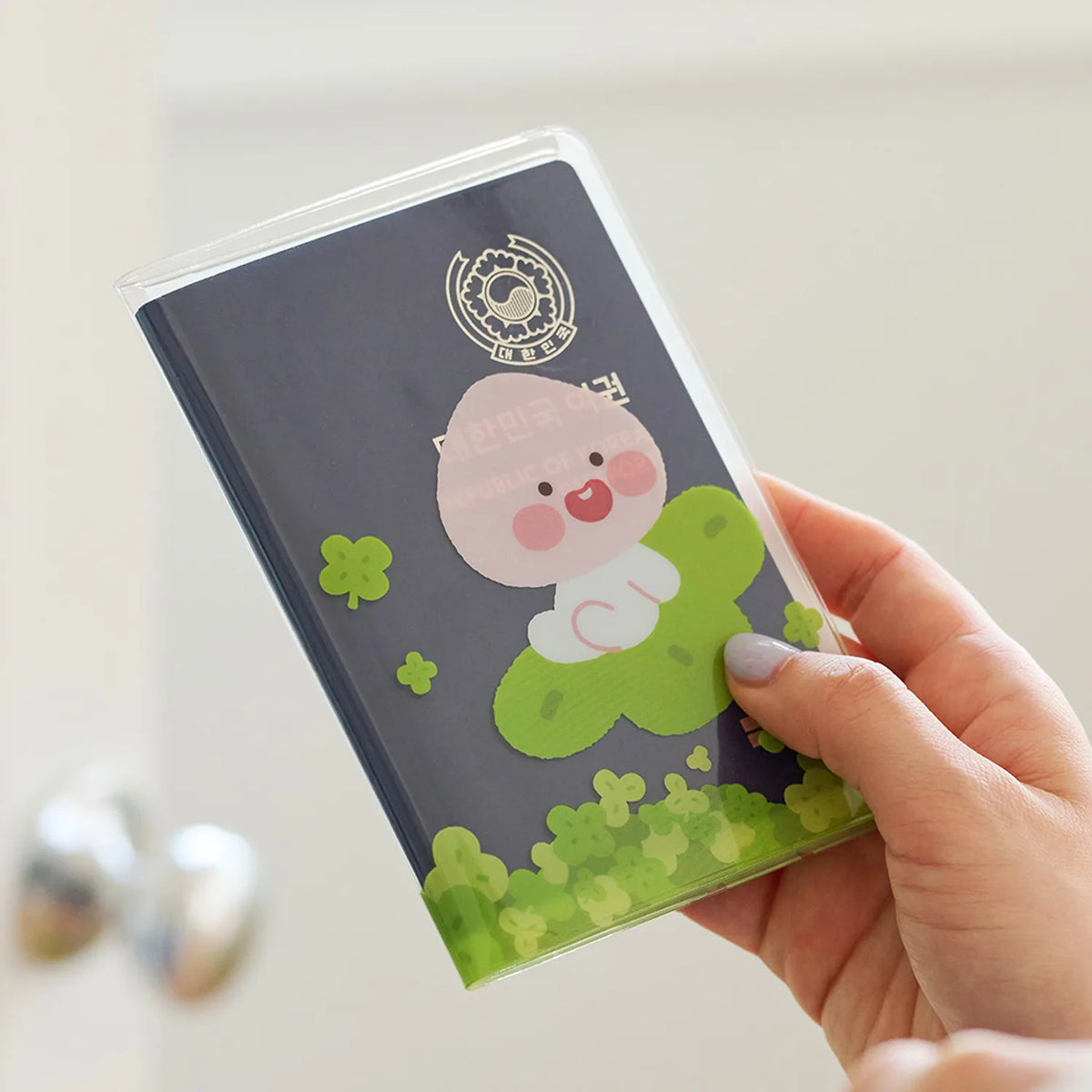 Kakao Friends - Four-leaf Clover Passport Case