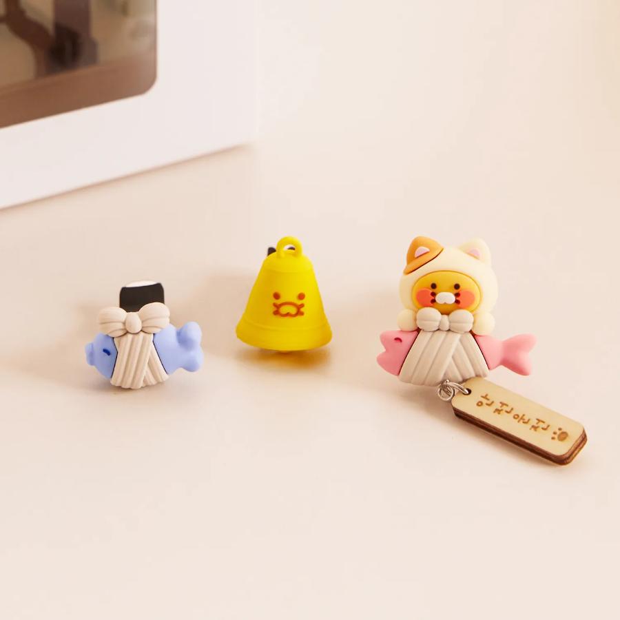 Kakao Friends - Nyangnyang Safe Driving Air Vent Figure (Choonsik)