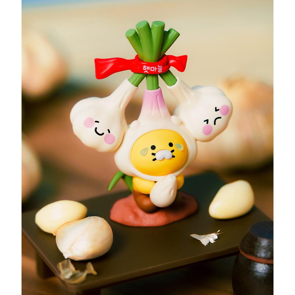 Kakao Friends - K-Food Garlic Mini Figure (Choonsik)