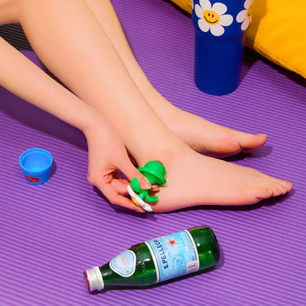 Wiggle Wiggle - Smile We Love Mini Massage Roller - Wiggle Wiggle - Mini Massager - Harumio
