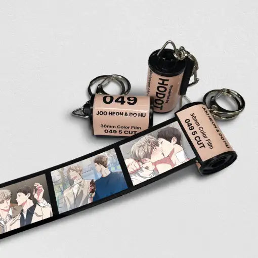 Between The Lines - Film Keyring - Official W - Key ring - Harumio