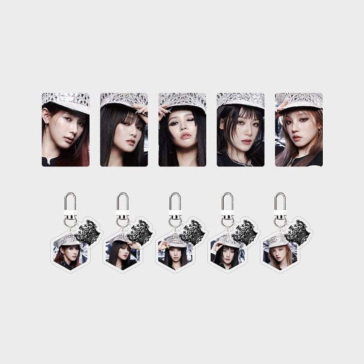(G)I-DLE - Acrylic Keyring & Phoca Set - Line Friends Square - Acrylic Keyring - Harumio
