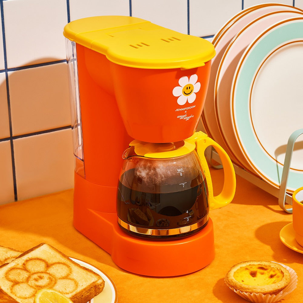 JENNIFEROOM X Wiggle Wiggle - Drip Coffee Machine