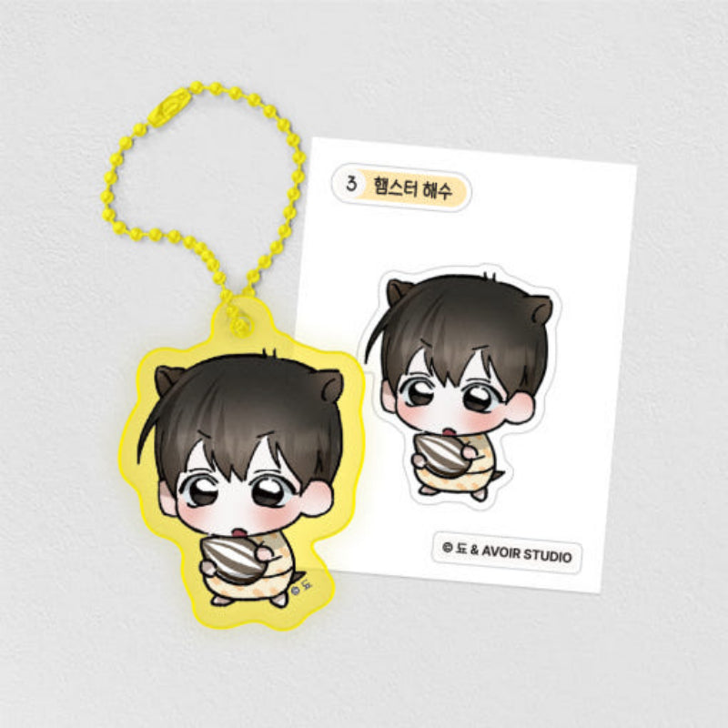 Close-Up - Acrylic Keyring - Official W - Acrylic Keyring - Harumio