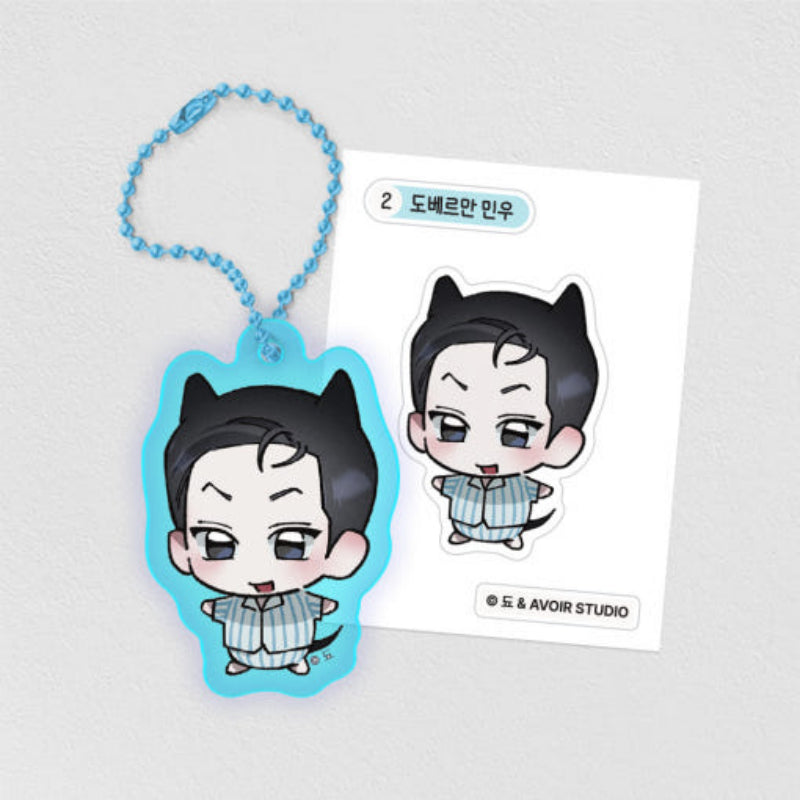 Close-Up - Acrylic Keyring - Official W - Acrylic Keyring - Harumio