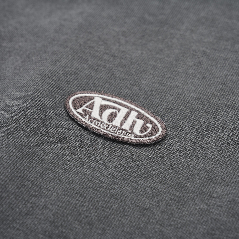 ADLV x Lisa - Circle Wappen Crop Sweatshirt