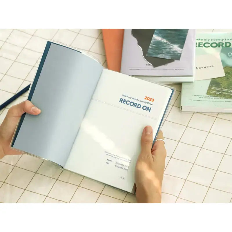 ICONIC - 2023 Record-On Weekly Diary B6 - ICONIC - Diary - Harumio